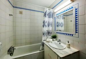 FLH Portimão Modest Flat with Balcony