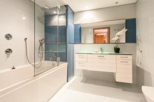 FLH Graça Modest Apartment