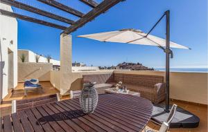 Gorgeous Apartment In Benalmádena
