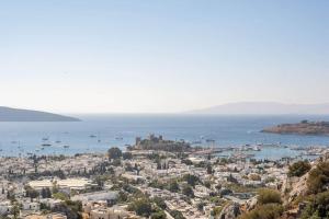 BODRUM BURCU RESIDENCE, Magnificent Sea View, Cozy, Free Otopark, Free Wifi