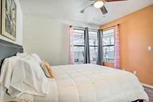 Mountain-View Tucson Condo with Outdoor Pools!