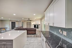 Spacious Fort Worth Getaway Less Than 4 Mi to Dtwn!