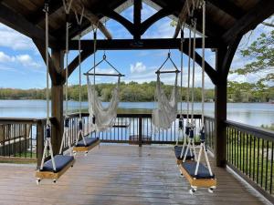 Bespoke Lake Cottage