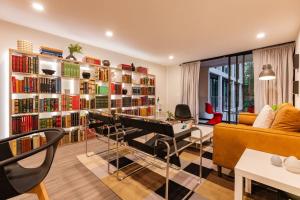 Bauhaus concept: new building with roof top & gym