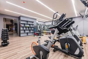 African vibes, roof topgym, across parque España