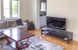 3 Bedroom Lovely Home In Adelsö