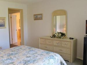 Vista Verde W Light and Bright Golf Course Villa