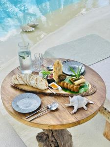 The Beach House Ocam Ocam