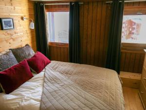 Duplex authentique 6 pers au cœur de Val Thorens avec balcon, local à ski, et box en option - FR-1-545-40