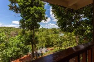 Mountain lake Island Cabin Sierra - for family Getaway - Tamlong