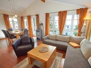 Villa Sommerwind - WG 01 mit Sauna, Kamin und Terrasse - Baabe