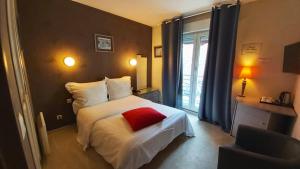 Hotels Hotel 1er Consul Rouen : photos des chambres