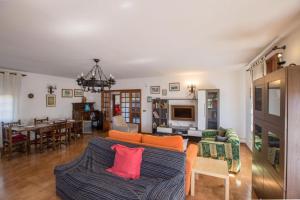 House - 3 Bedrooms with Pool WiFi and Sea views - 7428
