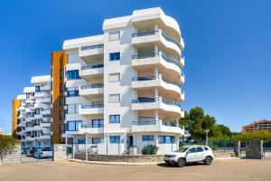 WHome Cascais Coastline Atlantic Gardens wAC, Parking & Sea View