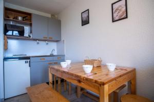 Appartements Studio with balcony and beautiful view - Alpe d'Huez - Welkeys : photos des chambres