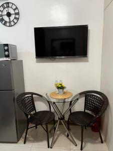 Lovely 1BR Condo @ SM Southmall w Netflix & High Speed WIFI