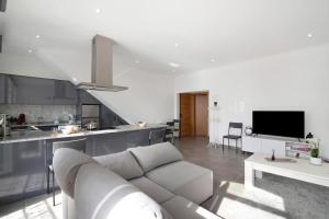 Traditional 3 bedroom apartment