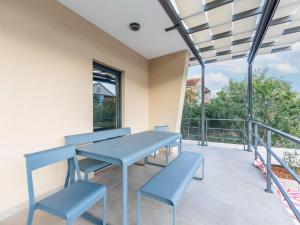 Modern holiday home in Bilice with private pool 