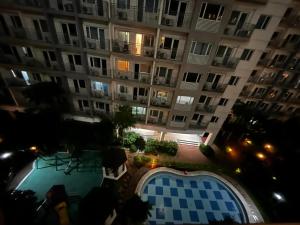 Posh 1BR @ SM Southmall w 100mbps and Netflix