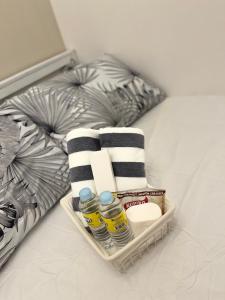 Posh 1BR @ SM Southmall w 100mbps and Netflix