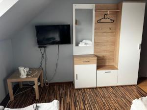 Twin Room with Shower room in Wisełka