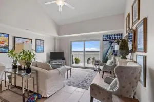 Nautical Club #702 - هافلوك