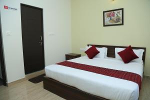 Hotel Bangalore Airport Inn, Near kempegowda Airport, Airport Pickup & Available 24X7