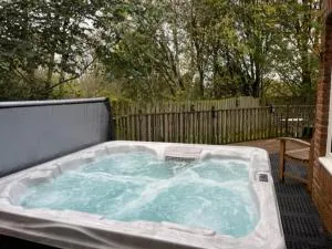 BlaydonBurn - Sleeps 4 5 - Parking - HotTub - Yard - Rowlands Gill