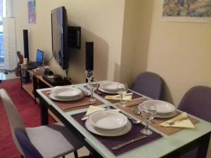 Central faliro Apartment near to marina