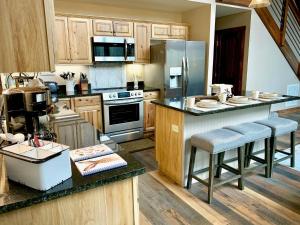 Little Hare Hideaway - Powder Horn Mountain