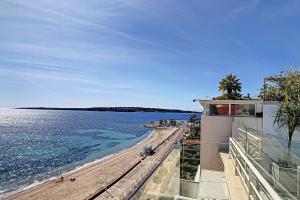 REF 1769 - Cannes - Sea view penthouse for rent