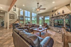 Scenic Ruidoso Home w Large Deck + Hot Tub!