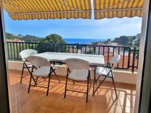 Splendide appartement Almadrava - Terrasse sur la mer & accès piéton à la plage - Montjoys