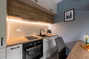 Batorego 16 Blue Prywatne mieszkanie 300m od Metro Pole Mokotowskie i SGH Samodzielne Zameldowanie! Self Check-in System!