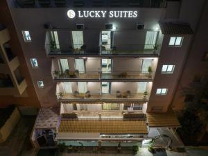 Lucky Suites - Spacious Luxury Suites 100m from Rethymno Beach