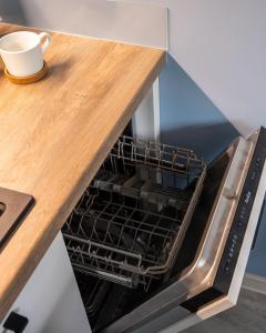 Batorego 16 Orange Prywatne mieszkanie 300m od Metro Pole Mokotowskie i SGH Samodzielne Zameldowanie! Self Check-in System!