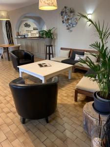 LOGIS HOTELS - Hotel et Restaurant L'Oceana : photos des chambres