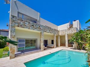 Kite, Wind, Waves Beach Villa