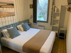 Hotels LOGIS - Hotel L'Oceana : photos des chambres