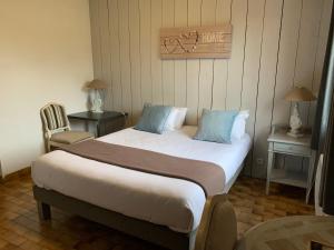 Hotels LOGIS - Hotel L'Oceana : photos des chambres