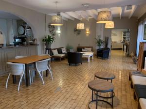 Hotels LOGIS - Hotel L'Oceana : photos des chambres