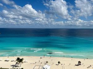 Xcanan Loft On Park Royal, the best area in Cancún right on the beach