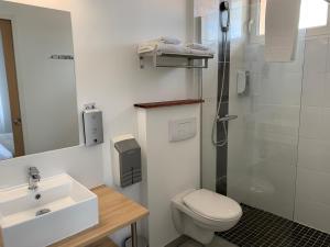 LOGIS HOTELS - Hotel et Restaurant L'Oceana : photos des chambres