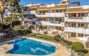 Gorgeous Apartment In Calahonda