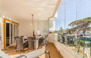 Gorgeous Apartment In Calahonda