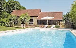 Maisons de vacances Beautiful Home In St Antoine De Breuilh With 2 Bedrooms, Private Swimming Pool And Outdoor Swimming Pool : photos des chambres