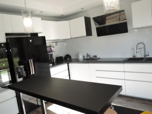 Modern holiday homes for 8 people with the pool