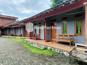 Jogo Segoro Homestay Mitra RedDoorz near Pantai Sundak Gunungkidul
