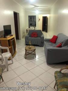 Apartamento na praia grande a 50 metros da praia , vista para o mar