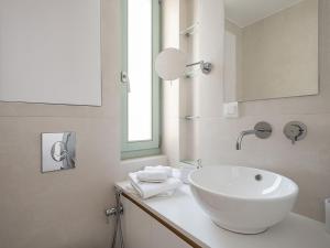 Mythodea Luxury Suites